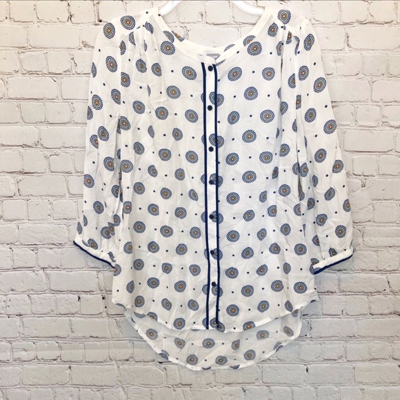 jcpenney Tops - jcpenney / High low button up Blouse